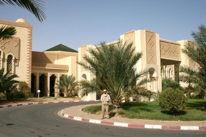 Hotel El Mouradi Douz Exterior foto